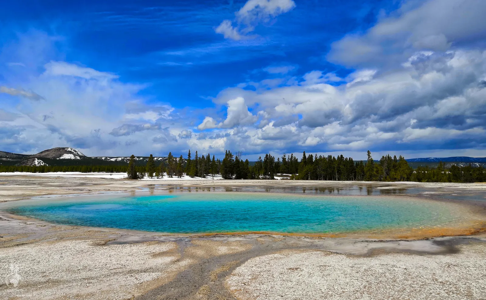 Saphire Pool
