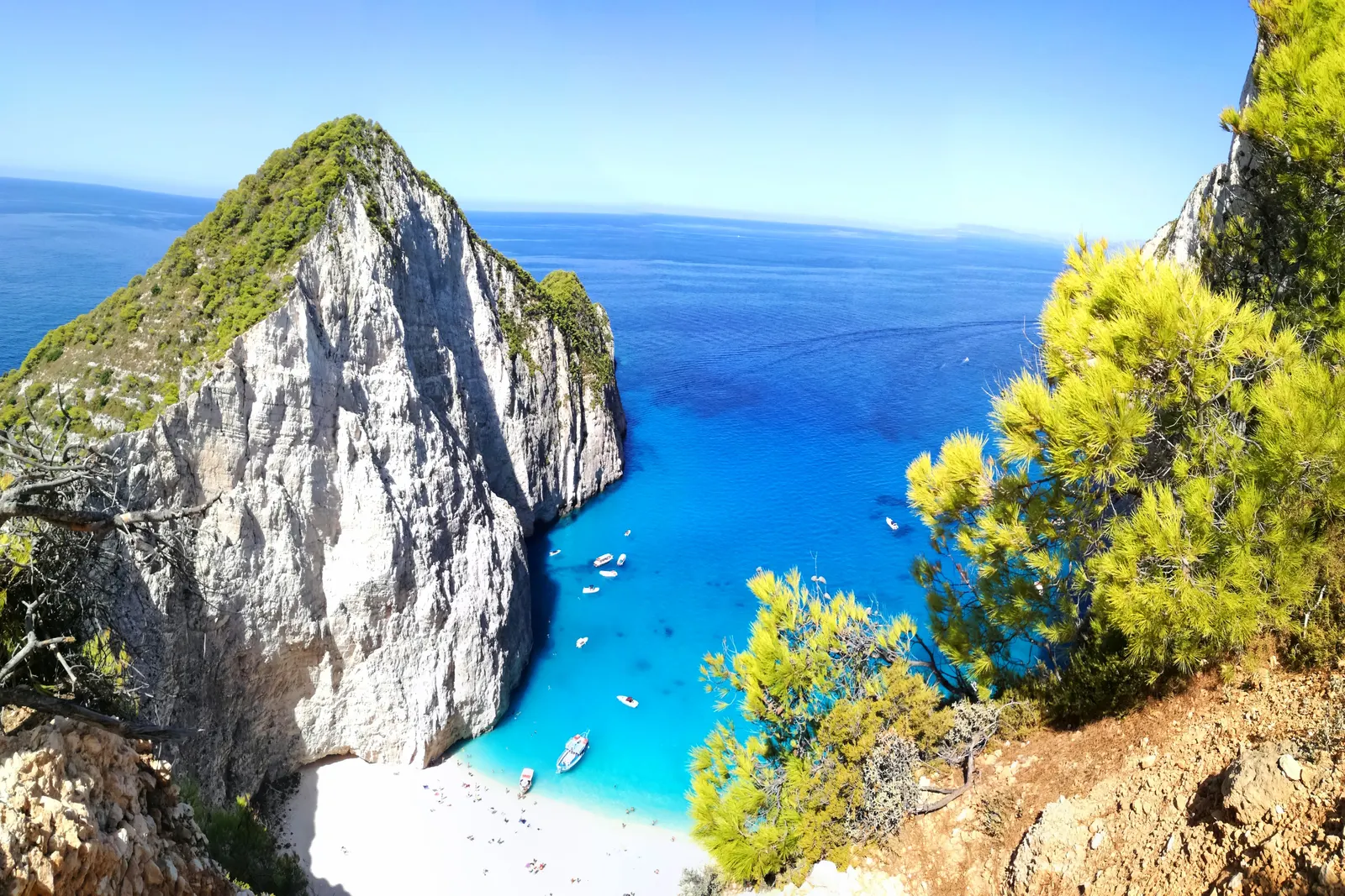 Vyhlídka nad pláží Navagio