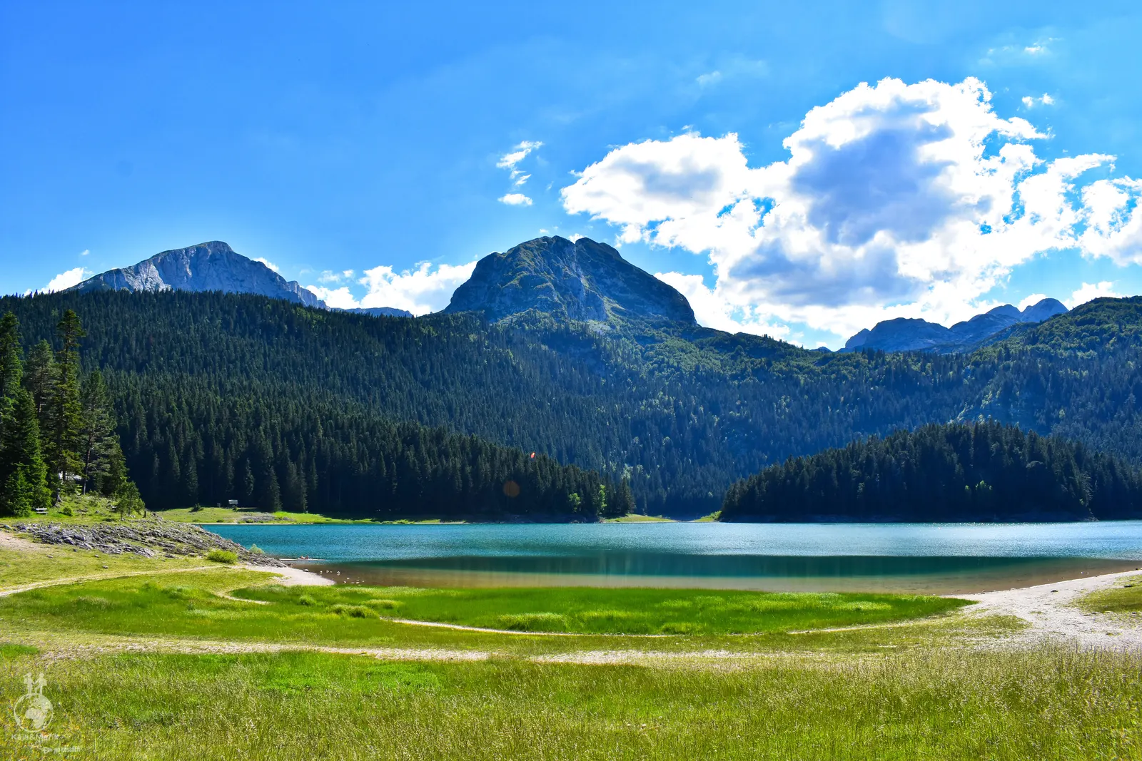 Černé jezero